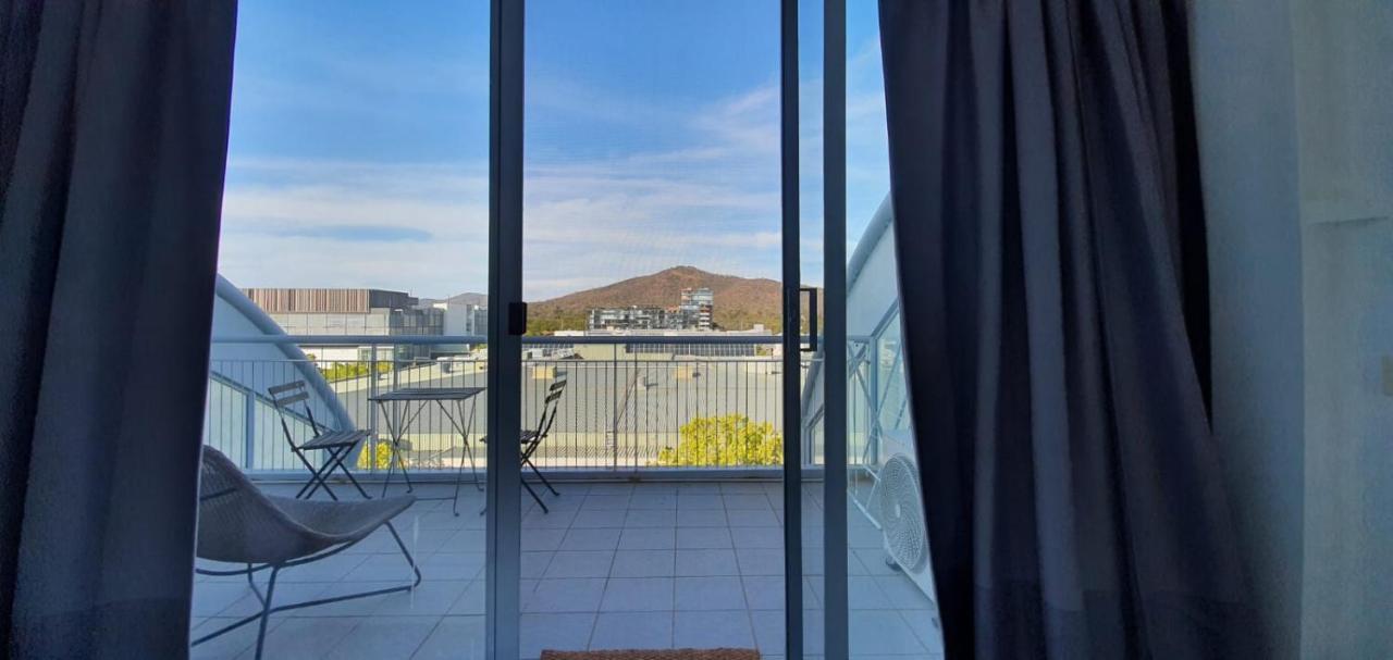 Dana-Cozy Private Room In Shared Central Apt-Rm 2 Canberra Buitenkant foto