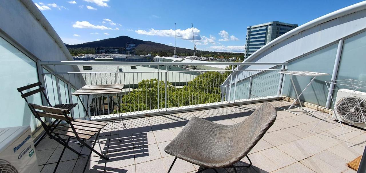 Dana-Cozy Private Room In Shared Central Apt-Rm 2 Canberra Buitenkant foto