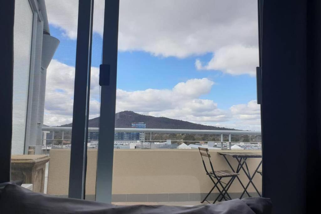 Dana-Cozy Private Room In Shared Central Apt-Rm 2 Canberra Buitenkant foto