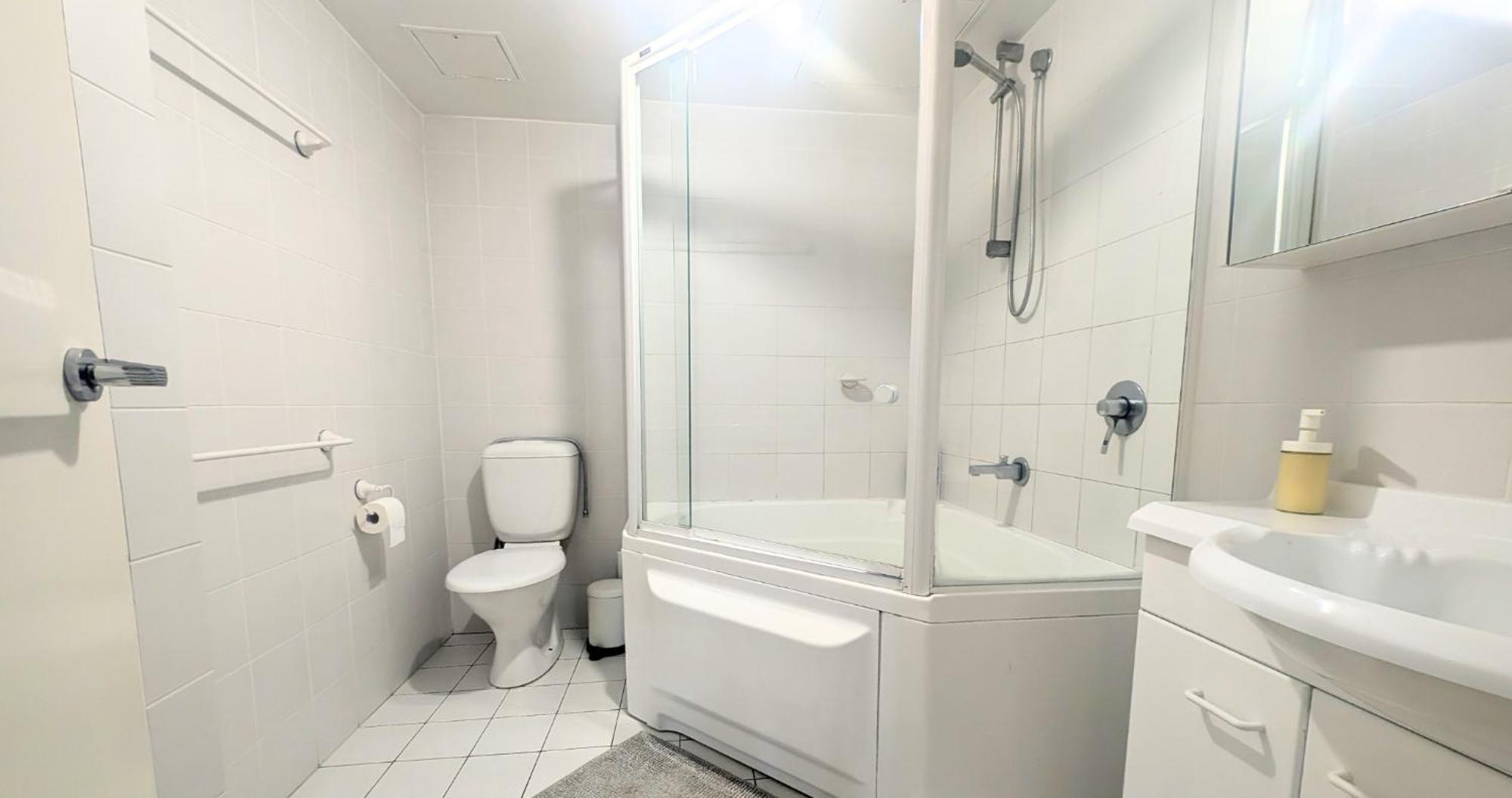 Dana-Cozy Private Room In Shared Central Apt-Rm 2 Canberra Buitenkant foto