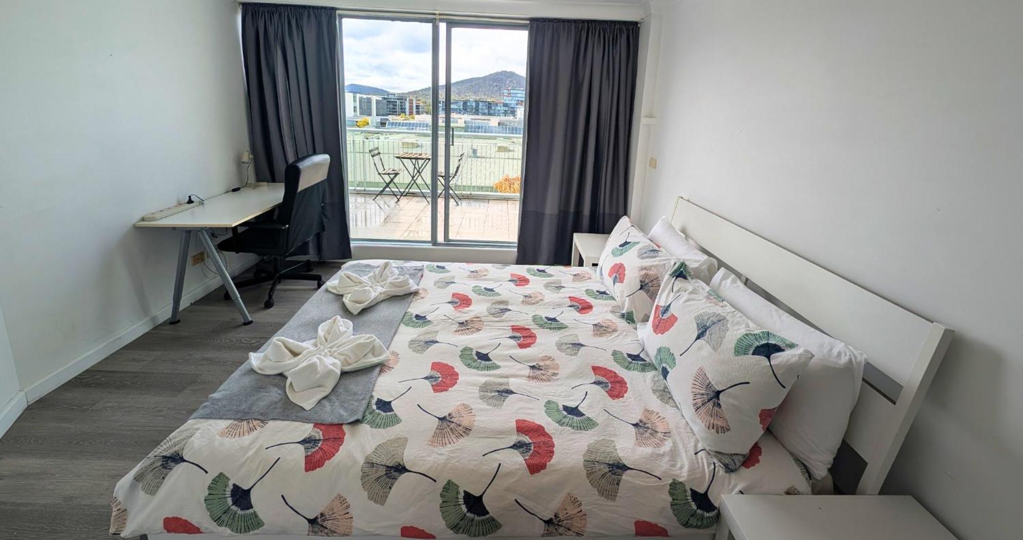 Dana-Cozy Private Room In Shared Central Apt-Rm 2 Canberra Buitenkant foto
