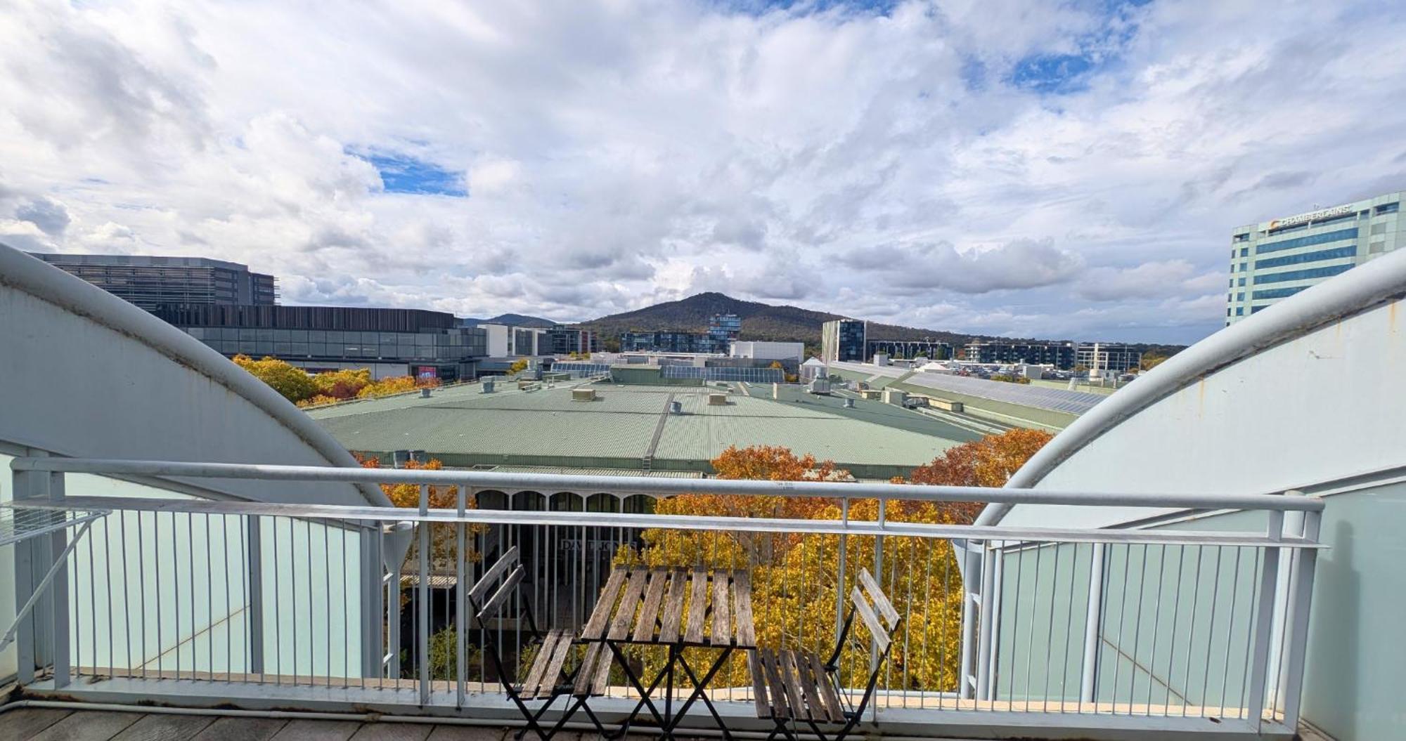 Dana-Cozy Private Room In Shared Central Apt-Rm 2 Canberra Buitenkant foto